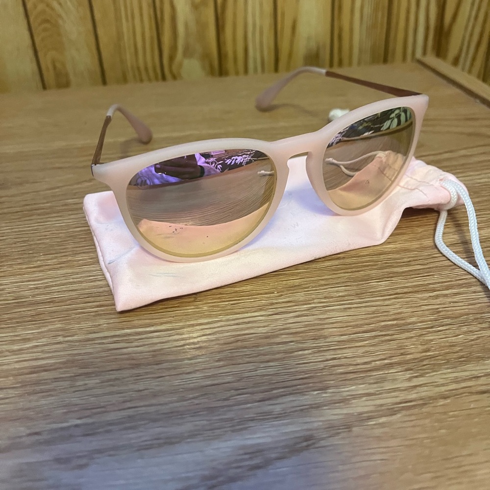 2 Benders Eyewear Sunglasses - Picture 3 of 3